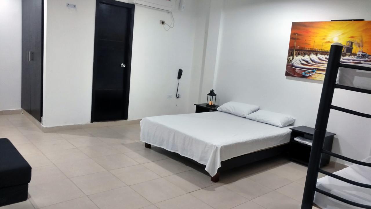Hotel El Emigrante 哥伦比亚港 外观 照片