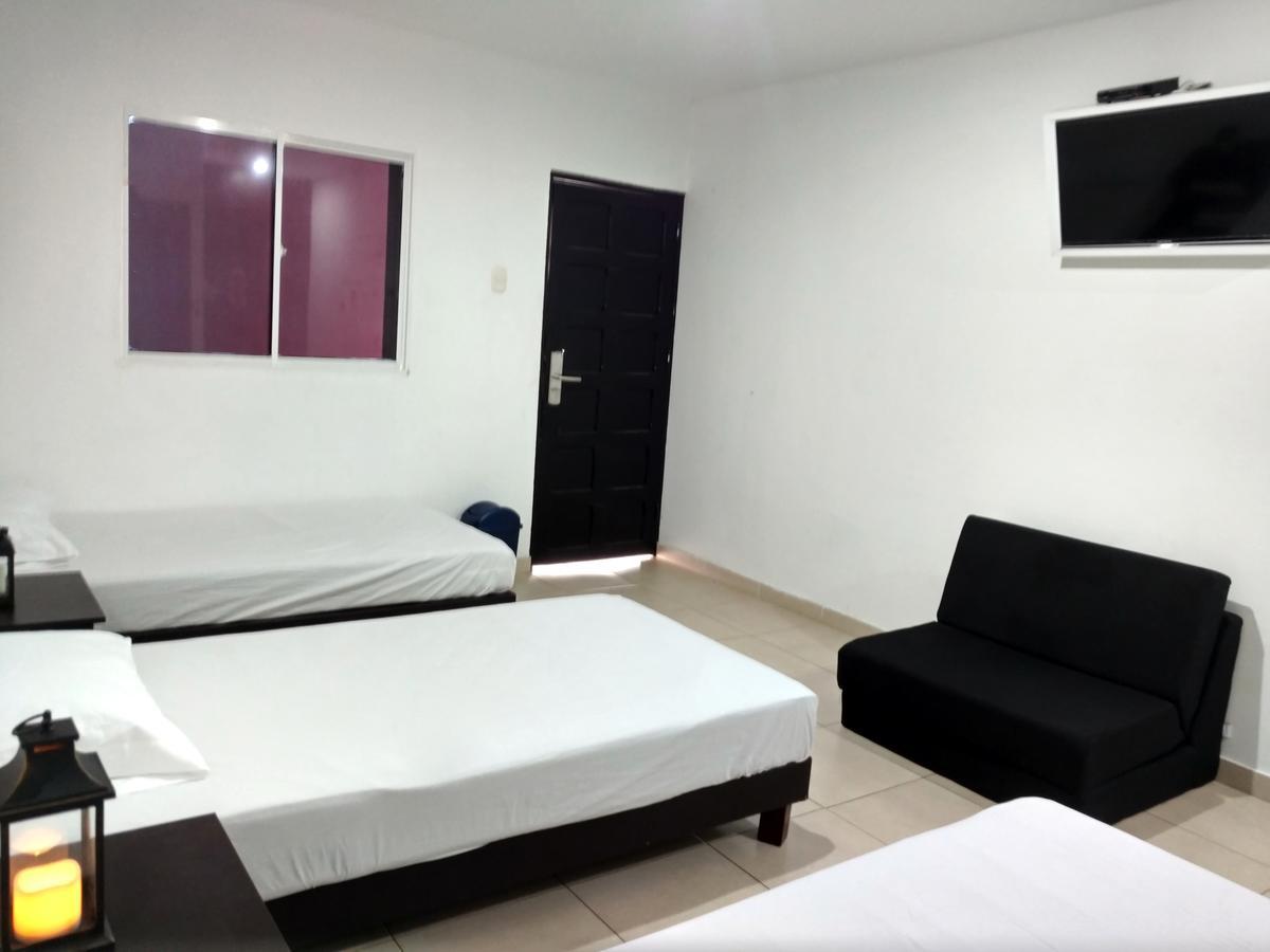 Hotel El Emigrante 哥伦比亚港 外观 照片