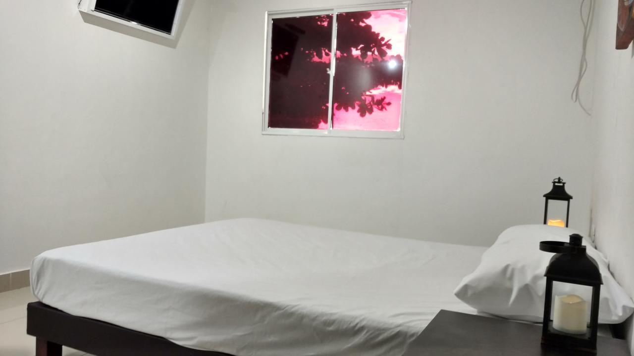 Hotel El Emigrante 哥伦比亚港 外观 照片